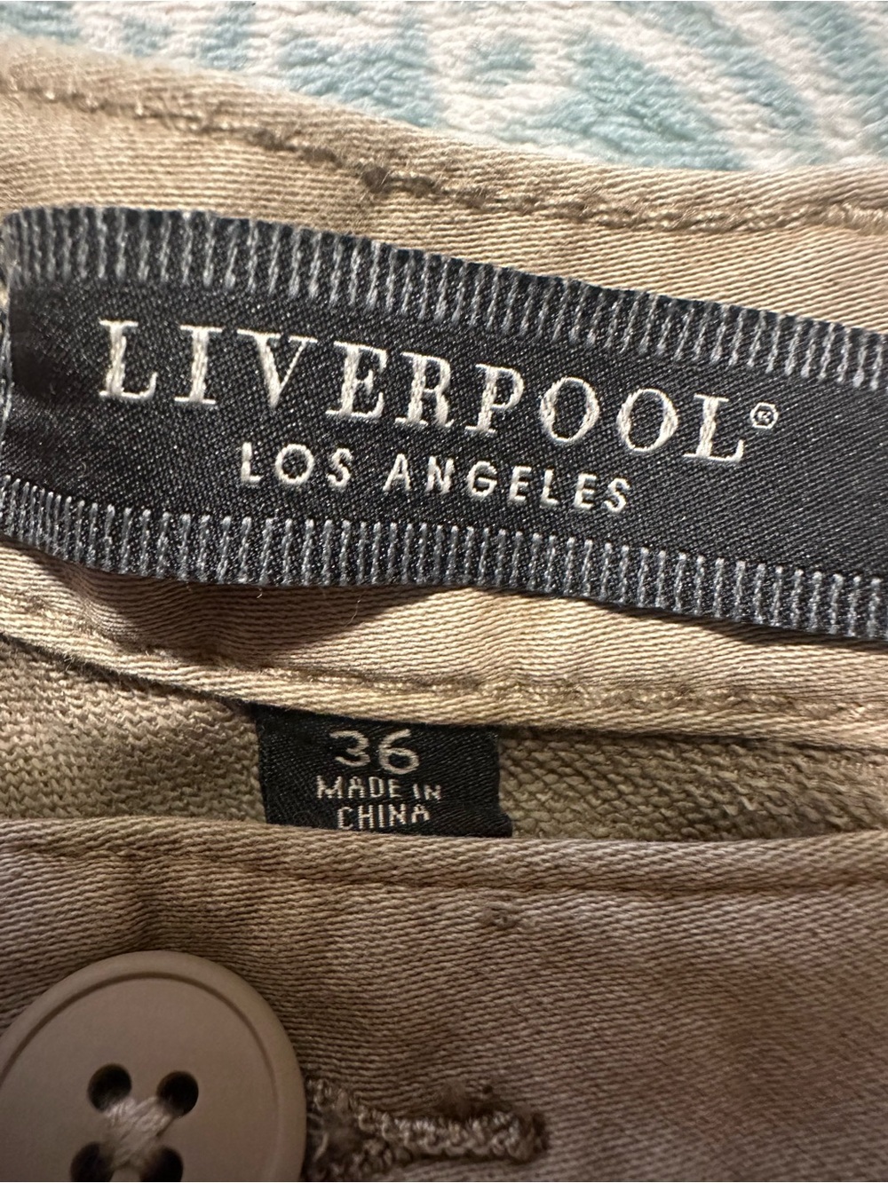 NWT Liverpool Los Angeles Mens 36 Shorts Khaki Cotton Stretch Chino 7” inseam - Picture 3 of 5